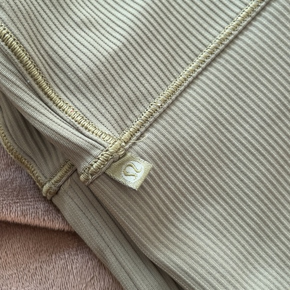 Lululemon Tank Top - Picture 3 of 3